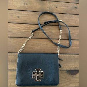 Tory Burch Womens 60405 Britten Combo Crossbody Bag, Black/Rolled Gold